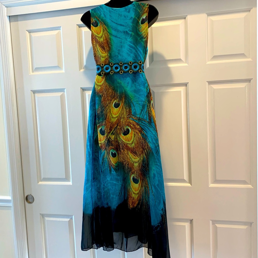 Peacock Maxidress with belt, size medium - Picture 8 of 9